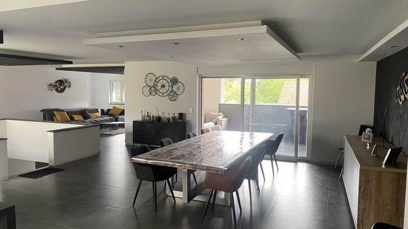 Appartement - 250 m² - 6 pièces