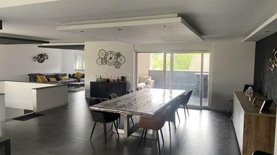 Appartement - 250 m² - 6 pièces