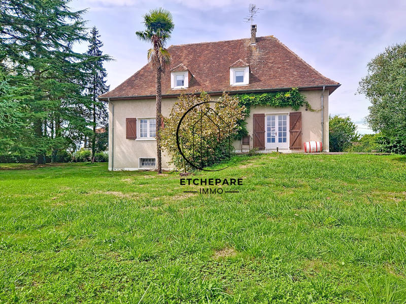 Maison - 167 m² - 6 pièces