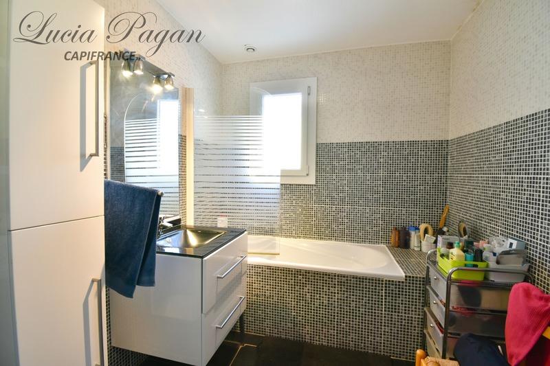 Maison - 142 m² - 6 pièces