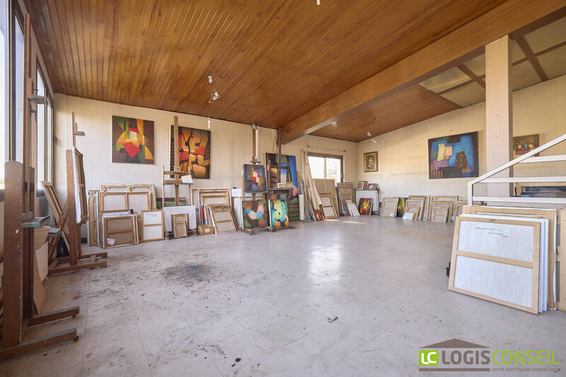 Maison ancienne - 335 m² - 10 pièces