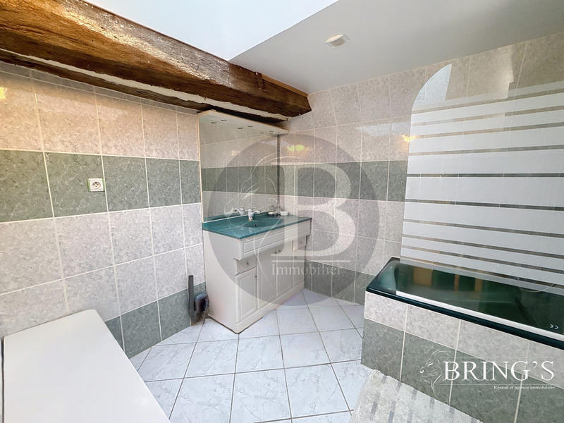 Maison - 110 m² - 5 pièces