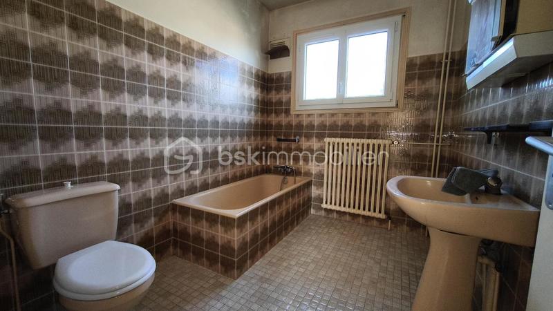 Maison - 111 m² - 5 pièces