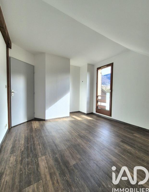 Maison - 97 m² - 5 pièces