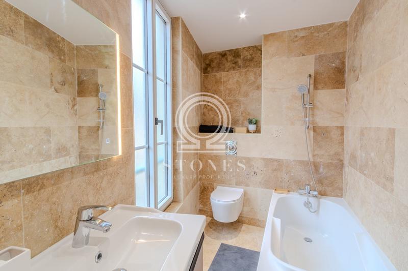 Maison ancienne - 207 m² - 6 pièces