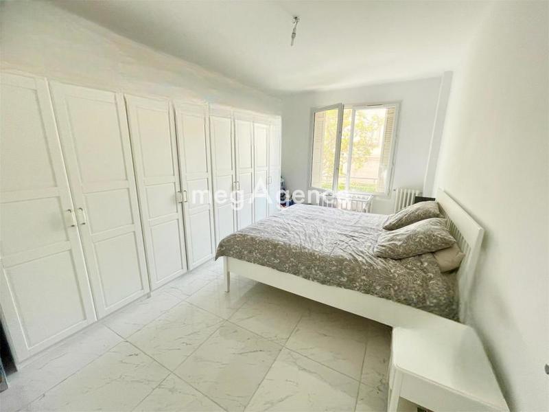 Appartement - 97 m² - 5 pièces