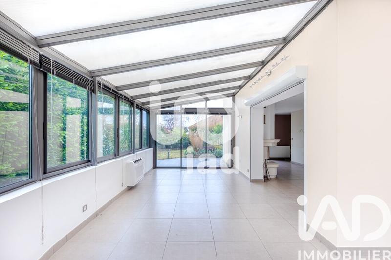 Maison - 180 m² - 7 pièces