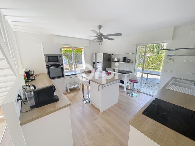 Maison - 155 m² - 6 pièces