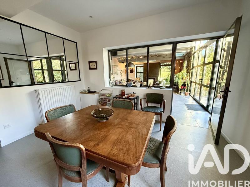 Maison - 228 m² - 7 pièces