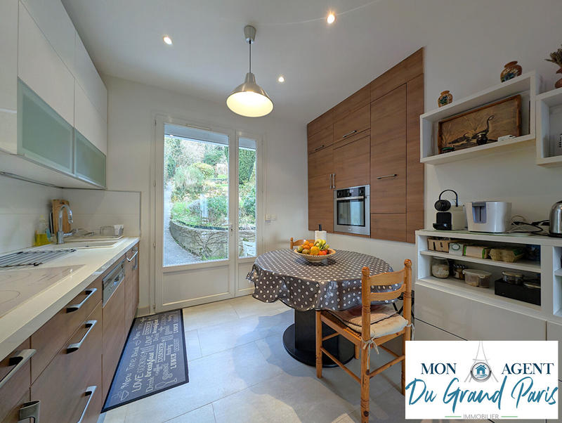 Maison - 101 m² - 5 pièces