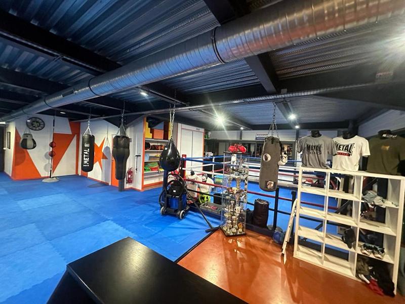 Local commercial - 210 m²