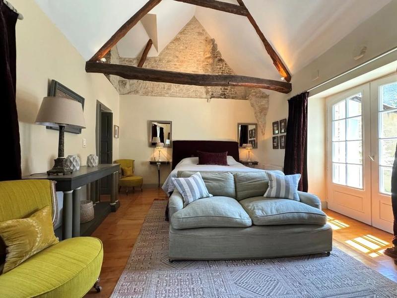 Demeure - 164 m² - 5 pièces