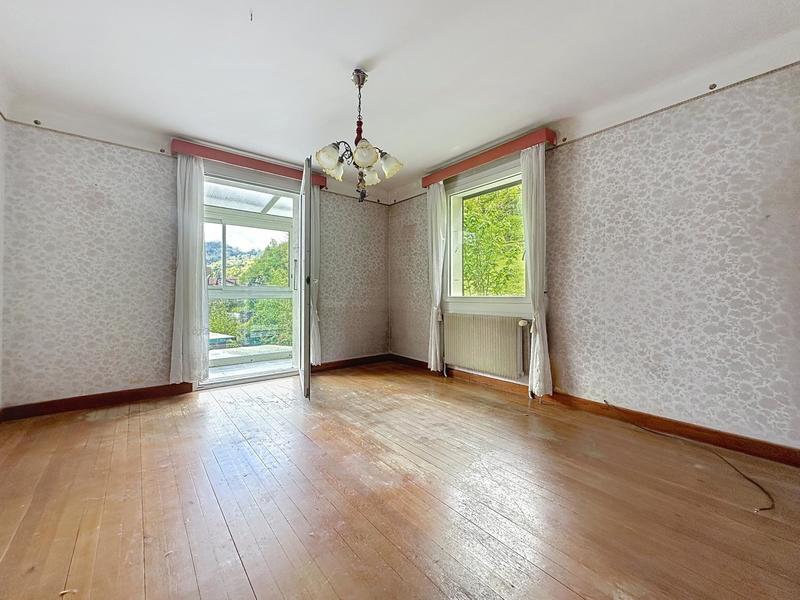 Maison - 170 m² - 8 pièces