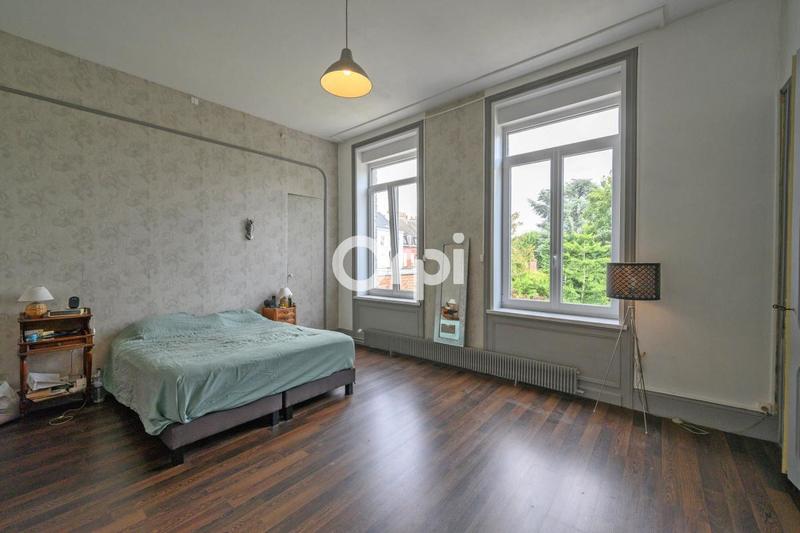 Maison de ville - 466 m² - 11 pièces