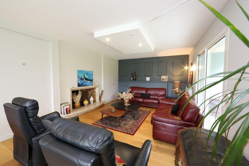 Villa - 273 m² - 8 pièces