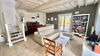 Maison - 172 m² - 9 pièces