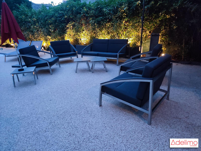 Maison - 408 m² - 12 pièces