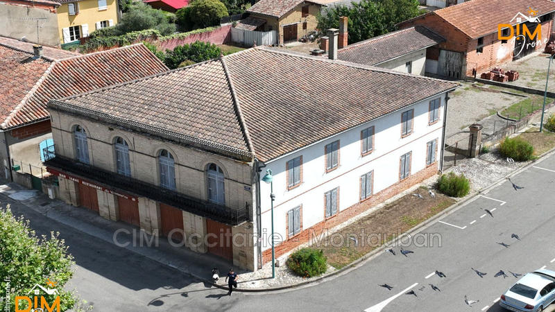 Maison - 400 m² - 10 pièces