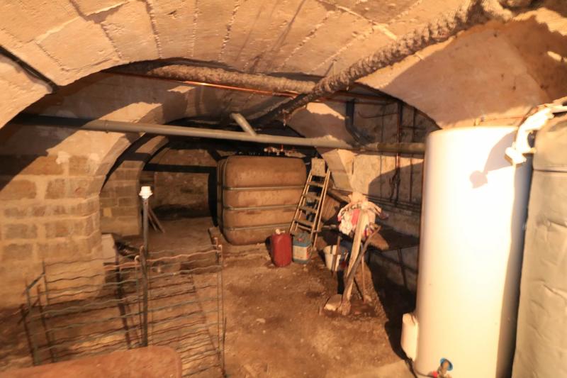 Maison chambre d'hôtes - 331 m² - 16 pièces