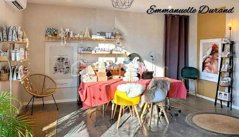 Local commercial - 630 m² - 16 pièces