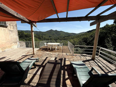 Maison - 234 m² - 4 pièces