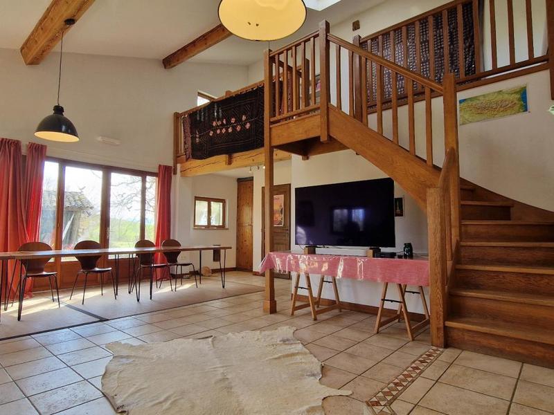 Propriété - 391 m² - 11 pièces