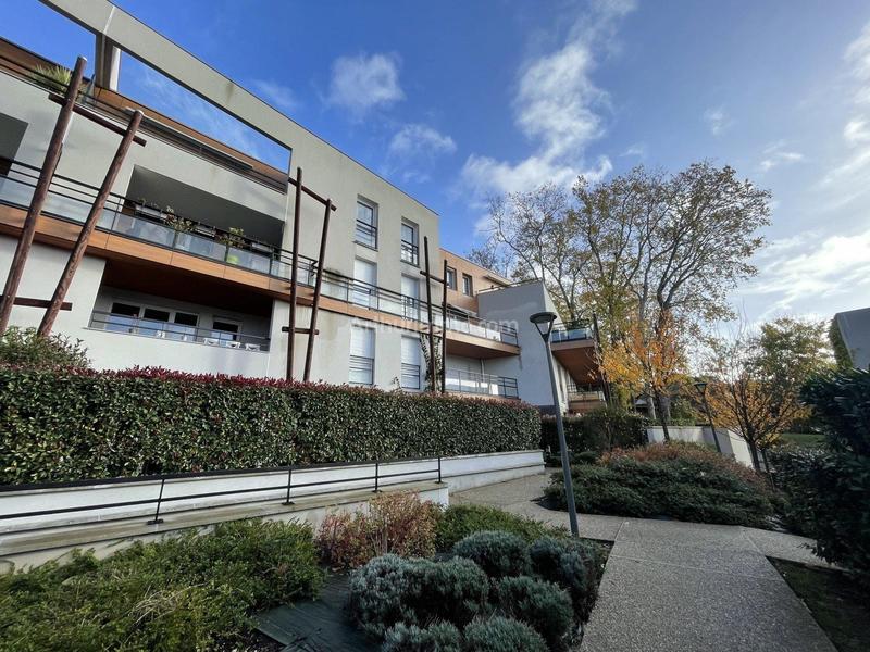 Appartement - 95 m² - 5 pièces