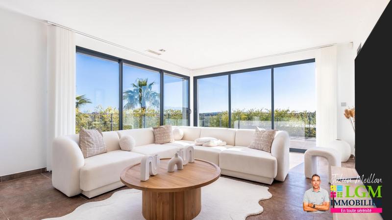 Villa - 250 m² - 5 pièces