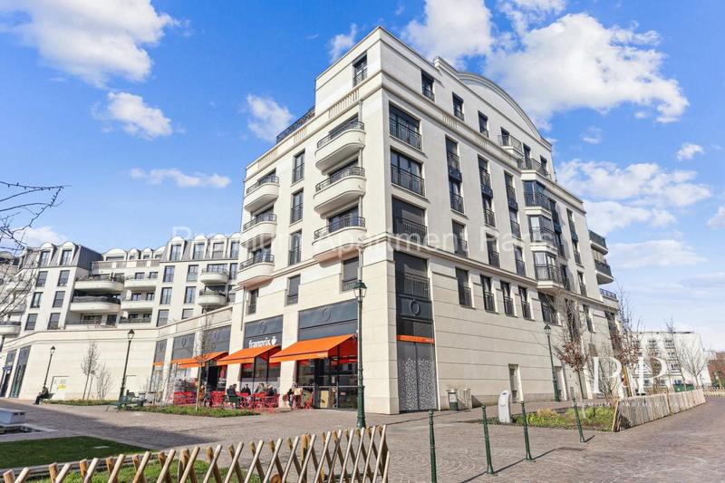 Appartement - 120 m² - 5 pièces