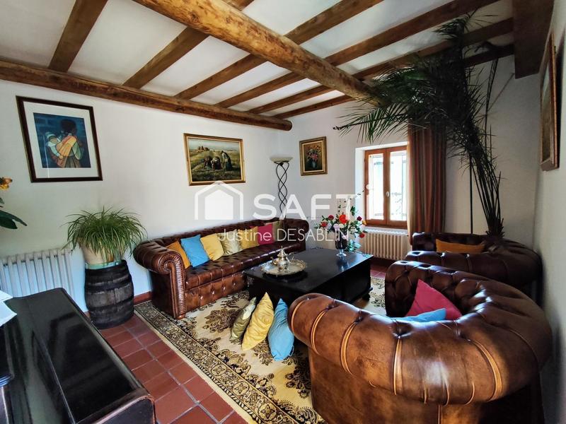 Maison - 137 m² - 5 pièces