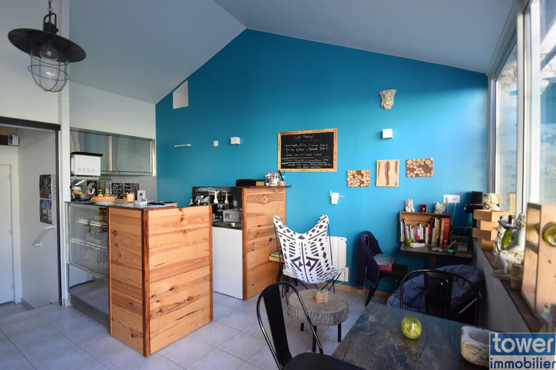 Maison - 309 m² - 12 pièces