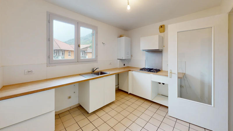 Appartement - 85 m² - 4 pièces