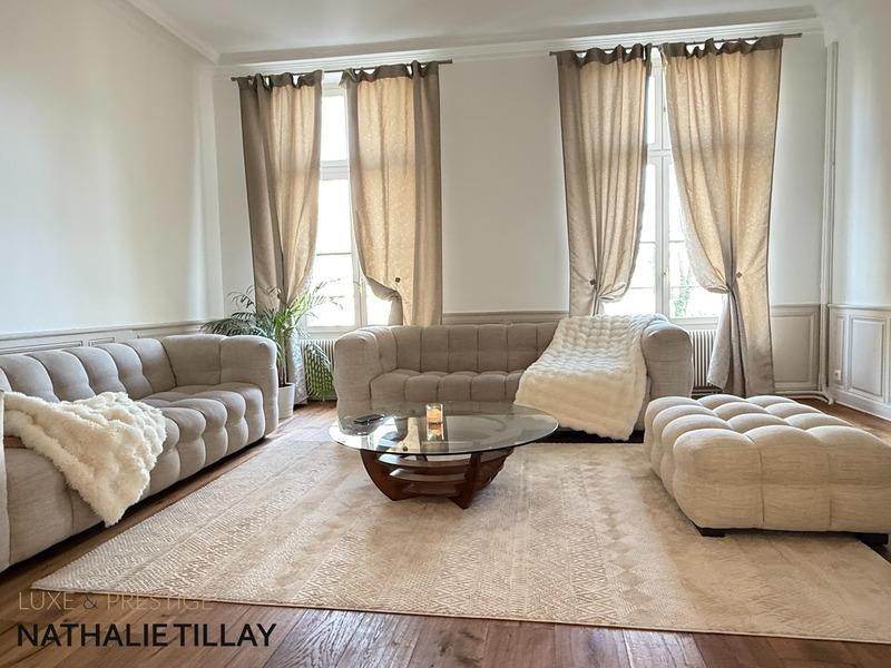 Maison bourgeoise - 236 m² - 8 pièces