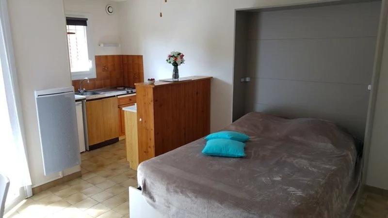 Studio - 25 m² - 1 pièce