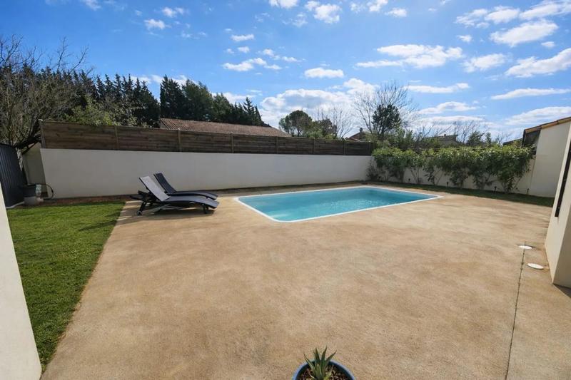 Maison - 99 m² - 5 pièces