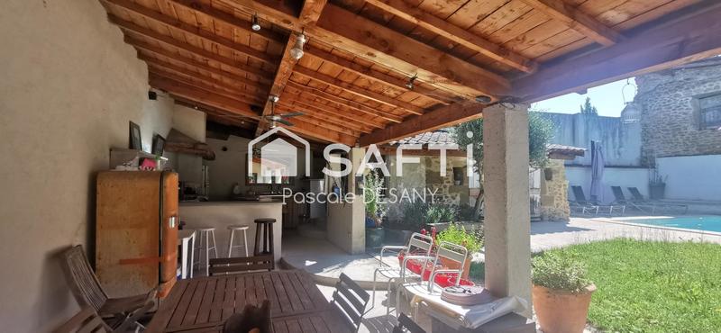 Maison - 206 m² - 8 pièces