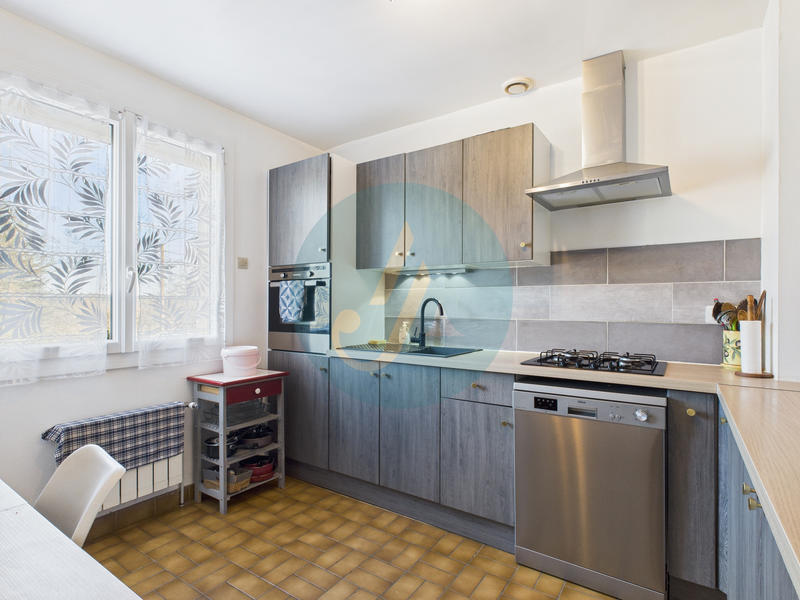 Maison - 76 m² - 3 pièces