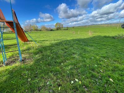 Maison - 270 m² - 10 pièces