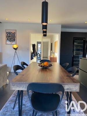 Maison - 128 m² - 5 pièces