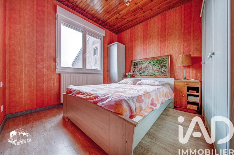Maison - 180 m² - 8 pièces