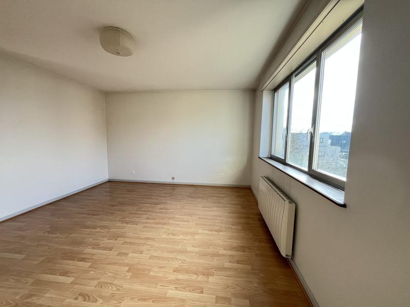 Appartement - 99 m² - 4 pièces