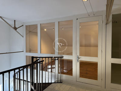 Local d'activités - 80 m² - 5 pièces