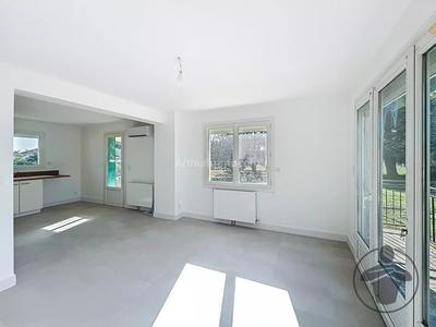 Maison - 73 m² - 4 pièces