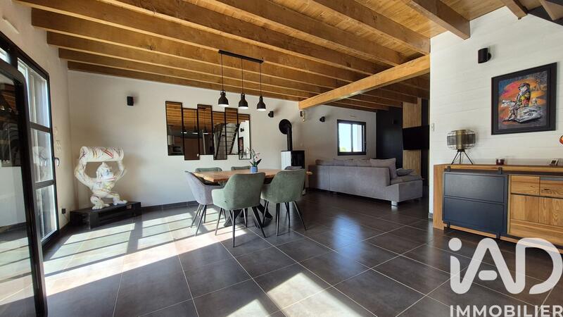 Maison - 133 m² - 5 pièces