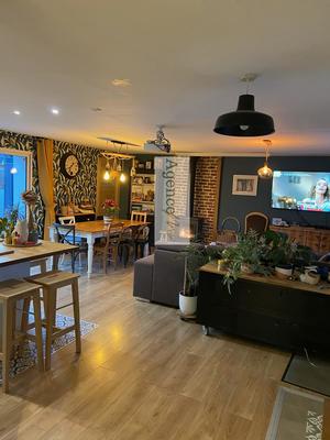 Maison traditionnelle - 140 m² - 5 pièces