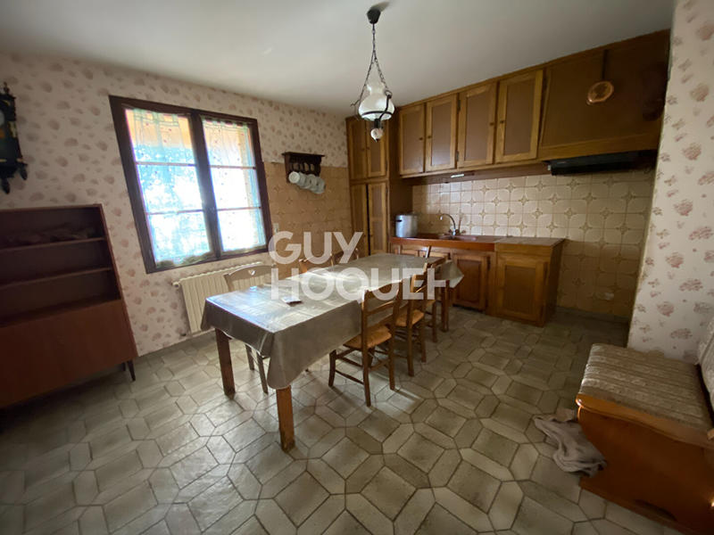 Maison - 220 m² - 10 pièces