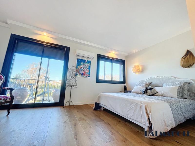 Appartement - 97 m² - 3 pièces