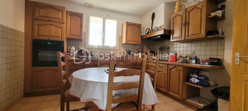 Maison - 93 m² - 4 pièces