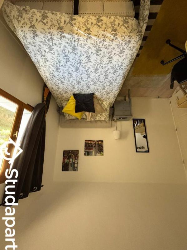 Chambre - 11 m² - 1 pièce