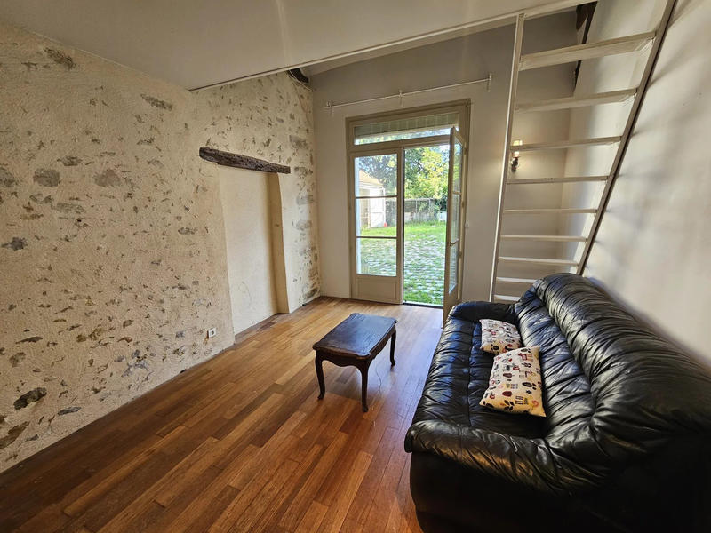 Maison - 243 m² - 9 pièces